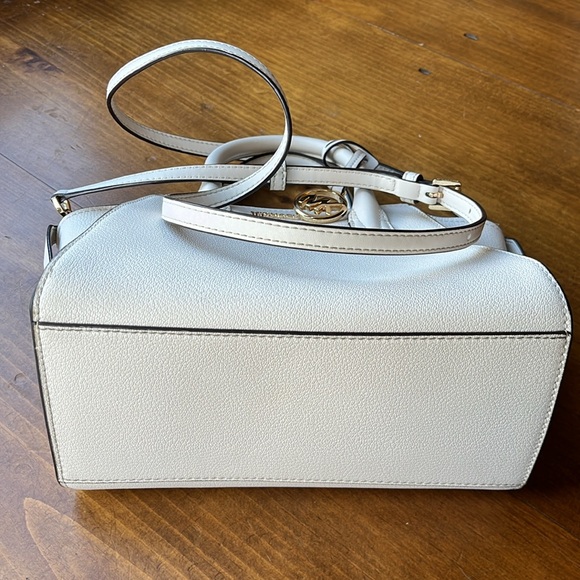 Michael Kors Avril Satchel - Light Cream - Picture 9 of 16